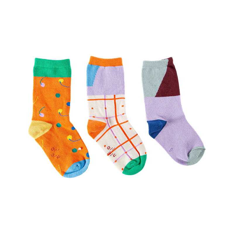 Calcetines deportivos con bloques de color para niños